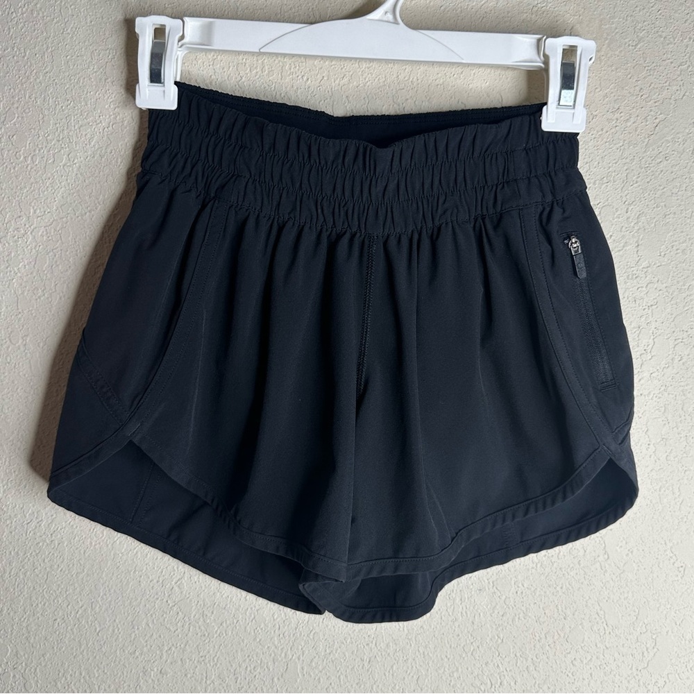 Sold please don’t purchase Lululemon Tracker Short V 4" Black size 4